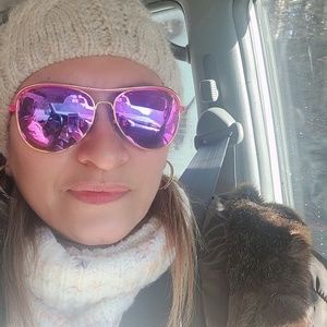 Meet your Posher, Carmen